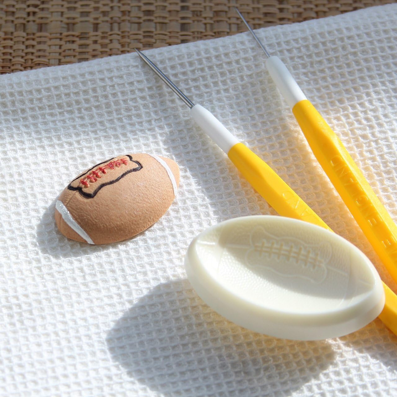 JEM Ausstecher Pop it - Rugby Ball